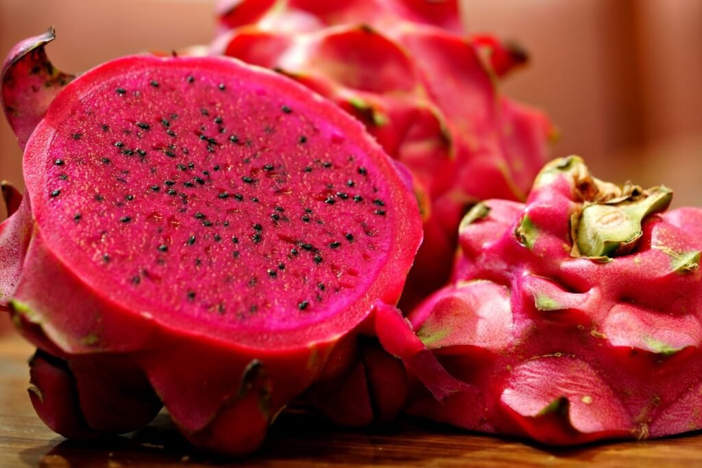 Cachorro pode comer pitaya: polpa vermelha da fruta do dragão rica em antioxidantes